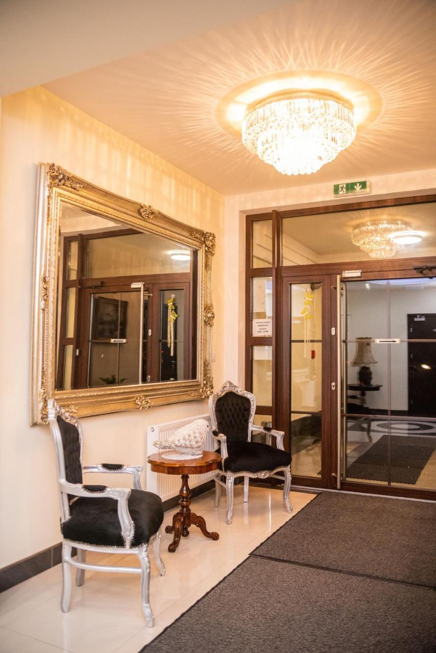 Hotel Artur Oswiecim Exterior photo