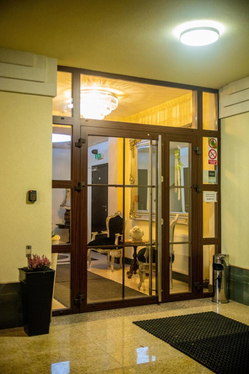 Hotel Artur Oswiecim Exterior photo
