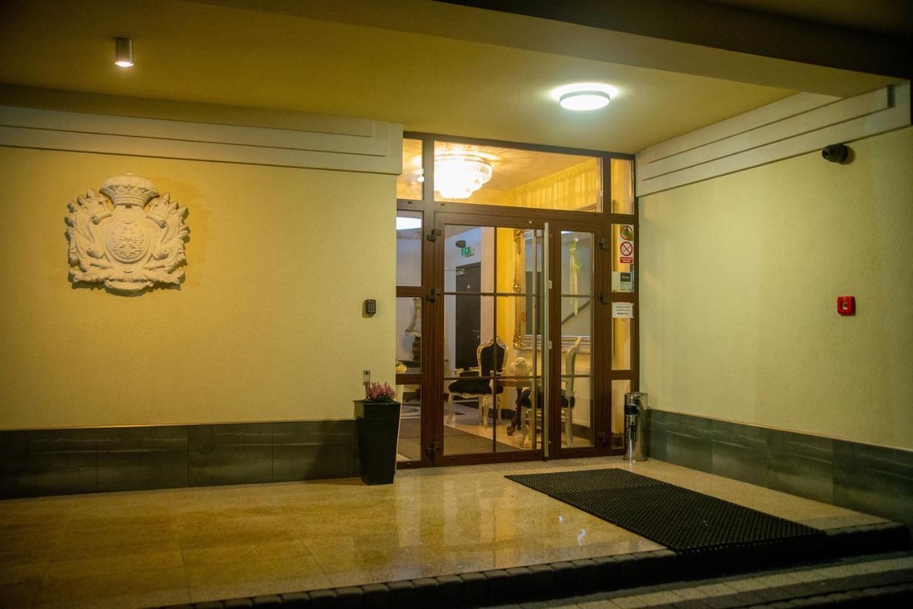 Hotel Artur Oswiecim Exterior photo